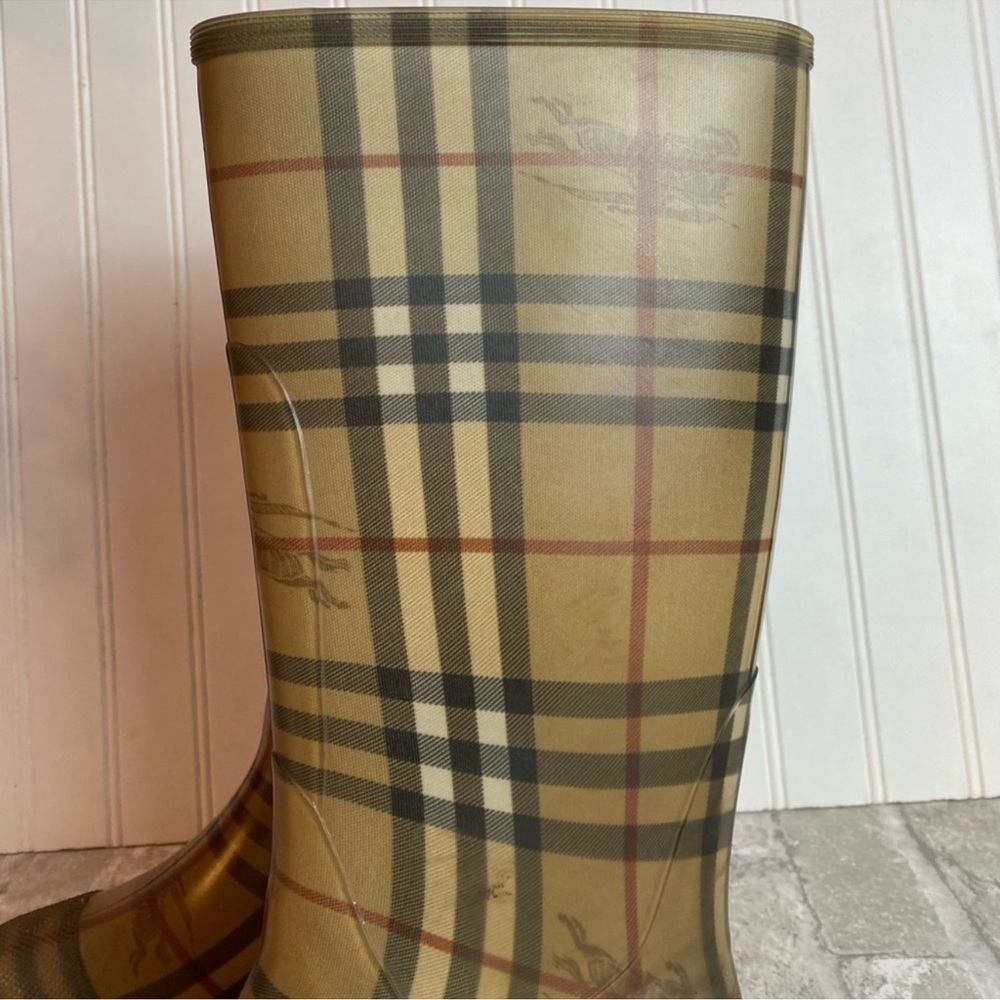 Burberry Brit rain boots - Picture 3 of 16